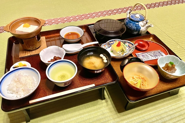 【精進料理の二食付プラン】＜庭側スイートルームで優雅に過ごす＞真田幸村ゆかりの寺院で歴史探訪